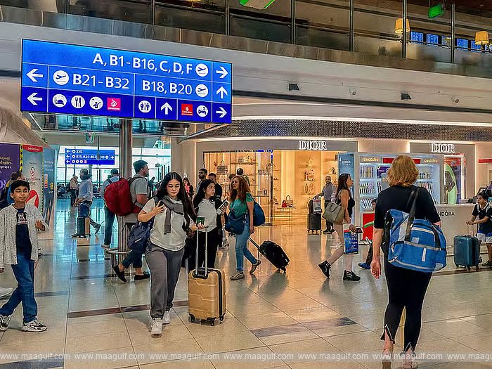 Around 20 flights delayed or cancelled in the UAE...!!